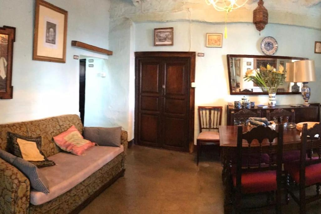 La Casa Rural De Paco Y Ana Pitres Екстериор снимка