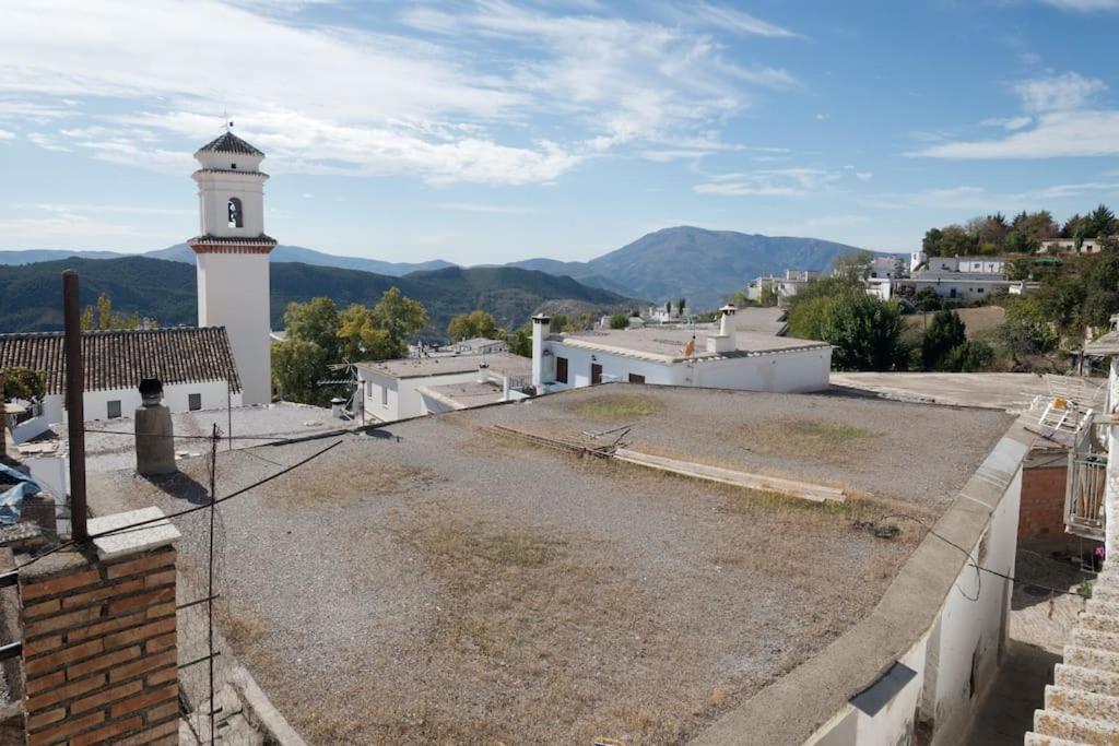 La Casa Rural De Paco Y Ana Pitres Екстериор снимка