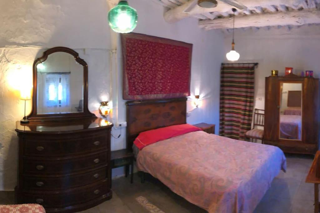 La Casa Rural De Paco Y Ana Pitres Екстериор снимка