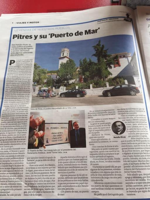La Casa Rural De Paco Y Ana Pitres Екстериор снимка