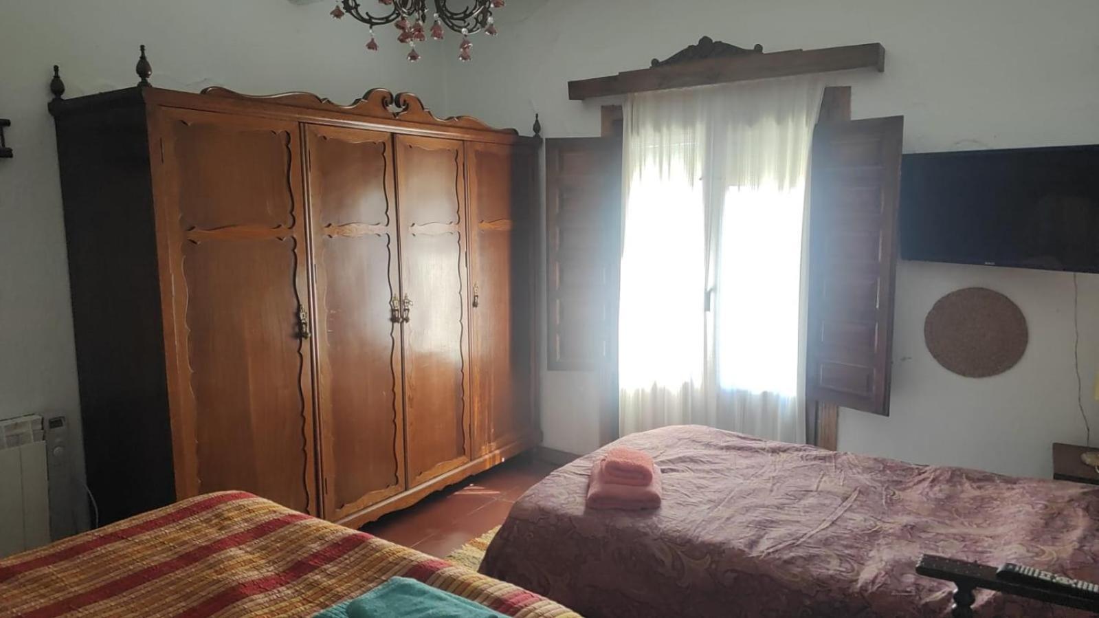 La Casa Rural De Paco Y Ana Pitres Екстериор снимка